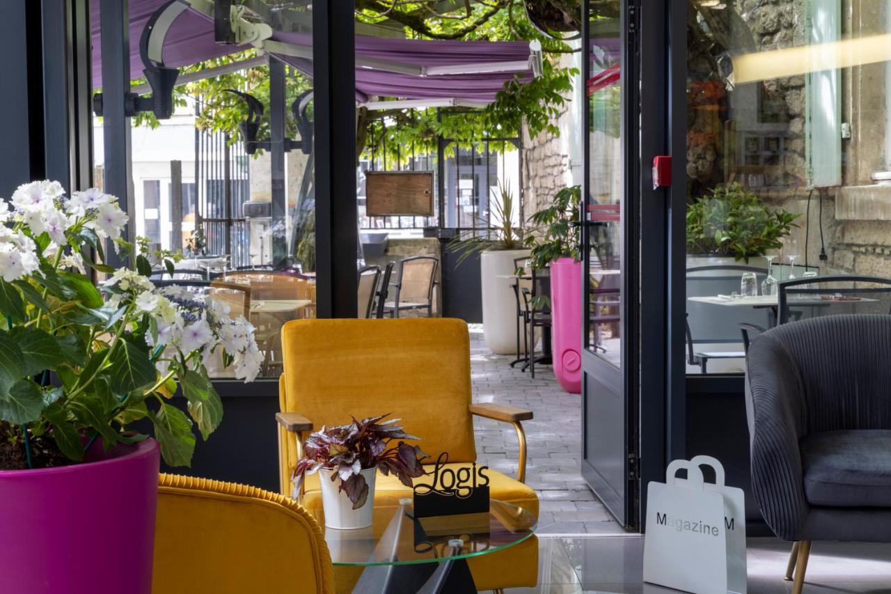 Logis Hotel-Restaurant Le Fontarabie 퐁테네이르콩트 외부 사진