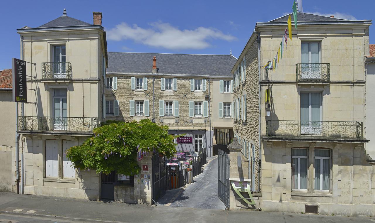 Logis Hotel-Restaurant Le Fontarabie 퐁테네이르콩트 외부 사진